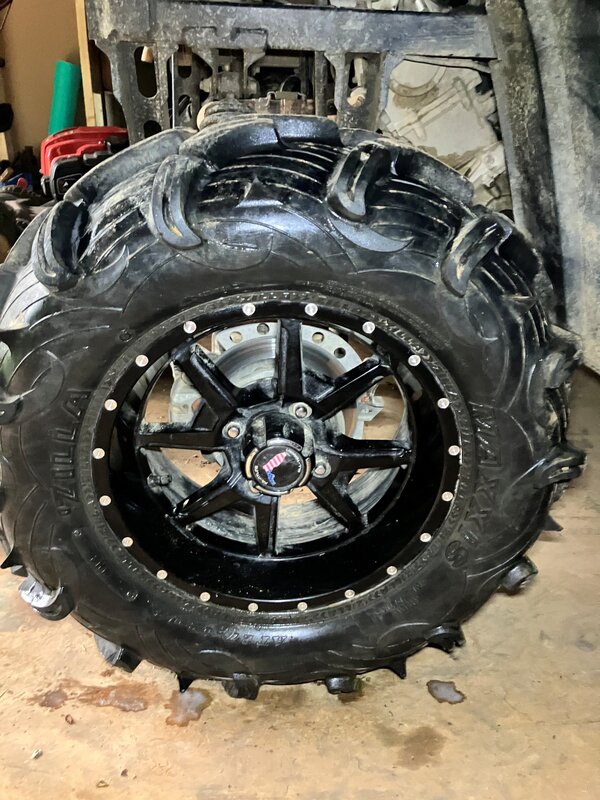 maxxis.jpg