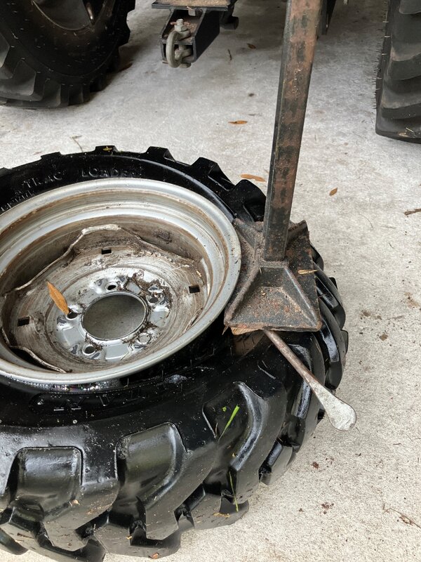 jacktire.thumb.jpg.ce5ec4ee75ce548a3010bca788c8dbde.jpg